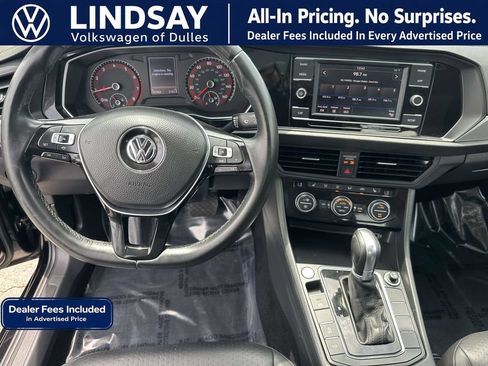 Used 2019 Volkswagen Jetta SE FWD image 10