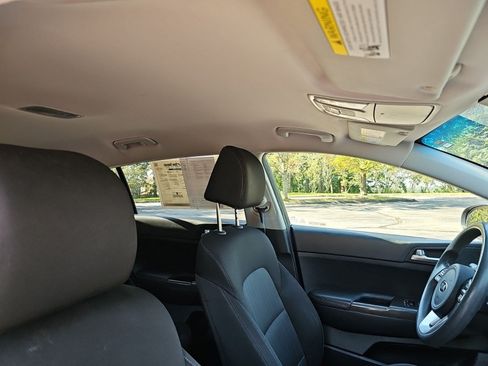 Used 2021 Kia Sportage LX AWD/4WD image 12