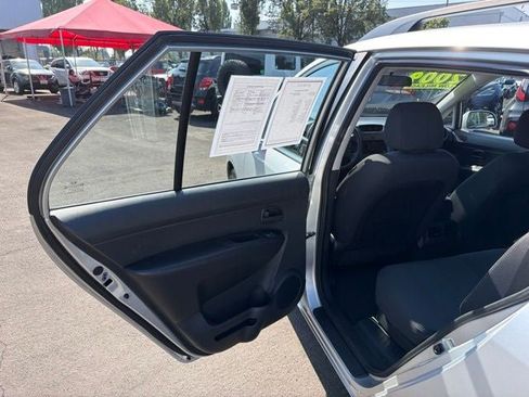Used 2009 Kia Rondo LX FWD image 25