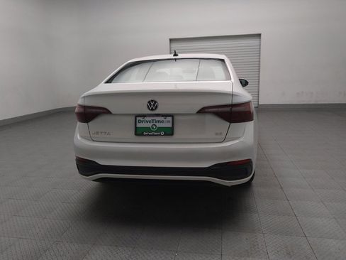 Used 2024 Volkswagen Jetta SE image 7