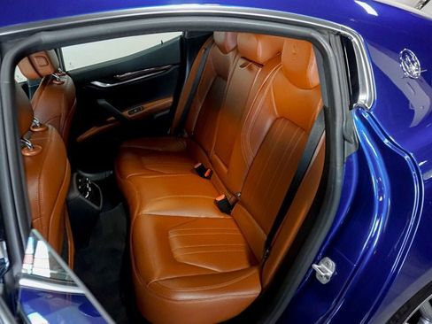 Used 2017 Maserati Ghibli S Q4 AWD/4WD image 32