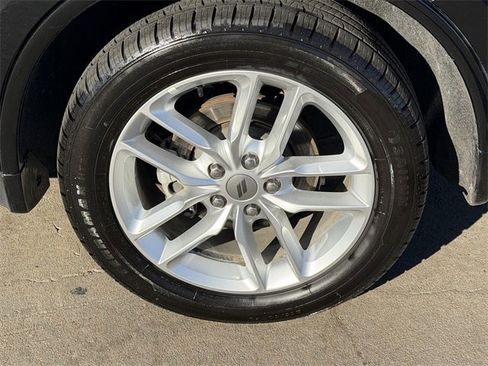 Used 2023 Dodge Durango GT image 8