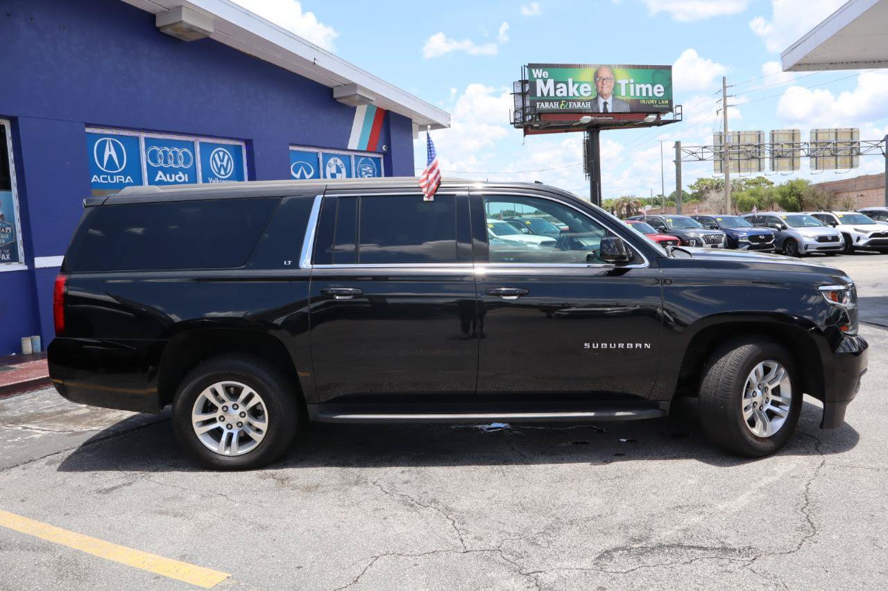 Used 2019 Chevrolet Suburban LT AWD/4WD image 2