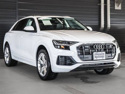 Used 2023 Audi Q8 Premium w/ Convenience Package AWD/4WD image 12