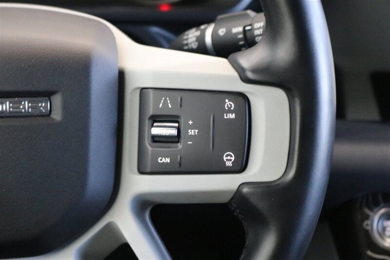 Used 2023 Land Rover Defender 110 S AWD/4WD image 75