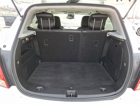 Used 2017 Chevrolet Trax LT w/ LT Convenience Package image 27