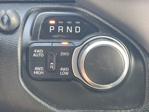 Used 2022 RAM 1500 Big Horn AWD/4WD image 12