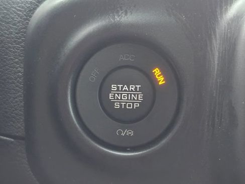 Used 2023 Jeep Wrangler Unlimited Rubicon 4xe w/ Dual Top Group AWD/4WD image 18