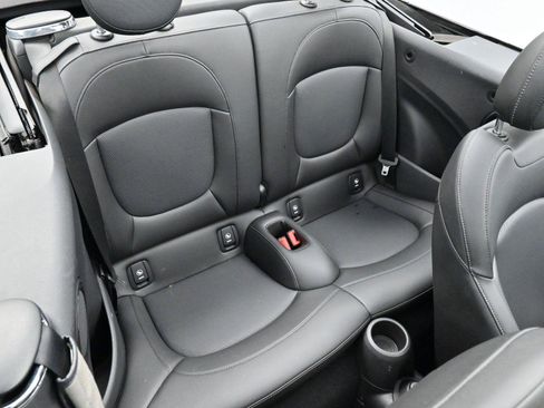 Used 2019 MINI Cooper S image 29