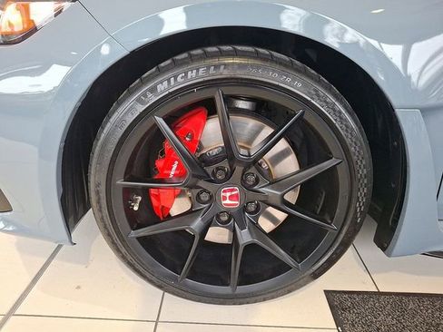 Used 2025 Honda Civic Type R image 8