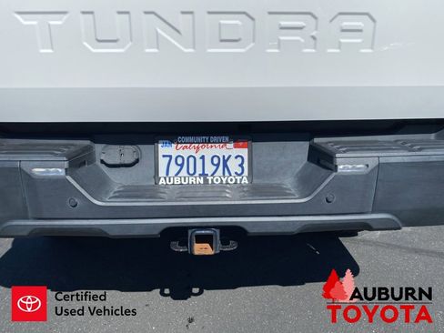 Used 2022 Toyota Tundra SR5 w/ SR5 Convenience Package AWD/4WD image 10