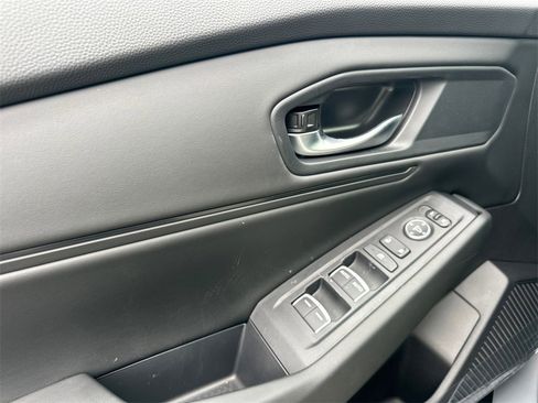 New 2025 Honda Accord SE image 32