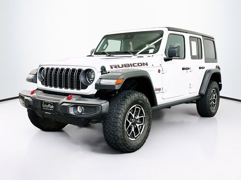 Used 2025 Jeep Wrangler Unlimited Rubicon image 3