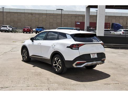 Certified 2023 Kia Sportage EX FWD image 5