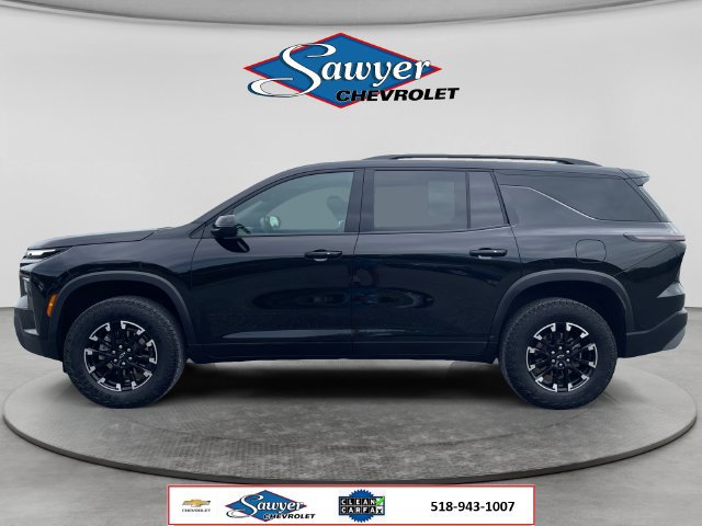 Used 2025 Chevrolet Traverse Z71 w/ LPO, Floor Liner Package AWD/4WD image 2