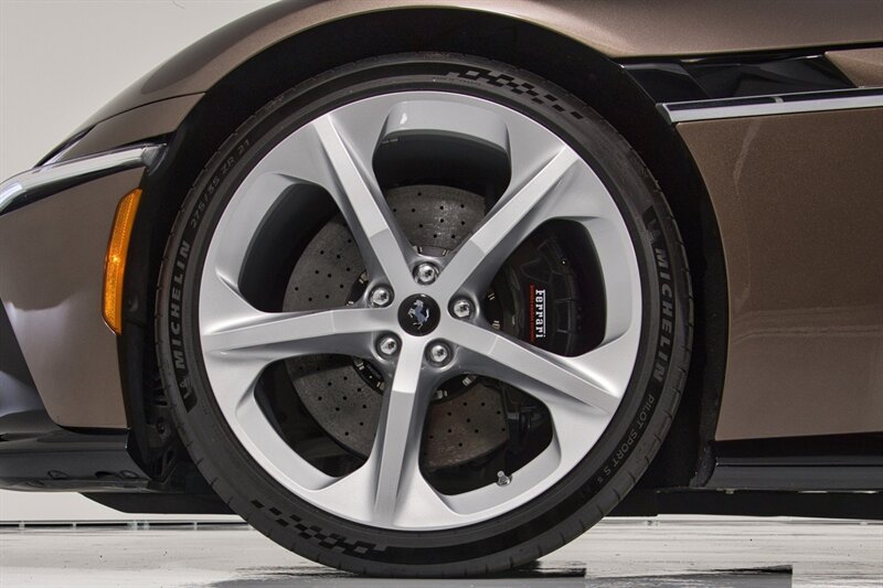 Used 2025 Ferrari 12Cilindri RWD image 8