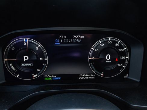 New 2025 Mitsubishi Outlander ES image 23