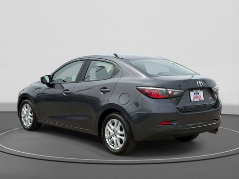 Used 2017 Toyota Yaris iA FWD image 7