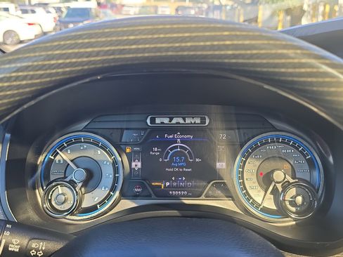 Used 2019 RAM 1500 Limited AWD/4WD image 19