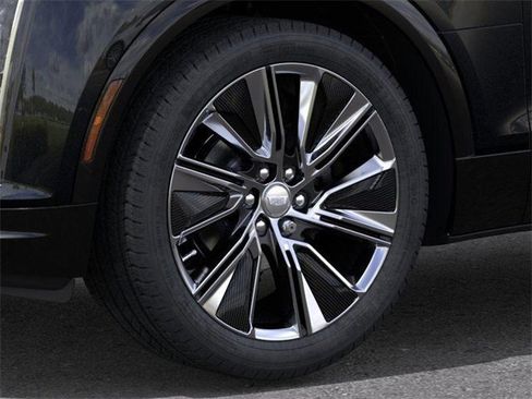 New 2026 Cadillac Lyriq Signature Luxury image 9