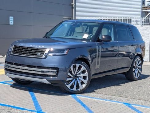 New 2026 Land Rover Range Rover Long Wheelbase SE image 1