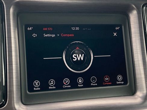 Used 2018 Dodge Challenger SXT RWD image 18