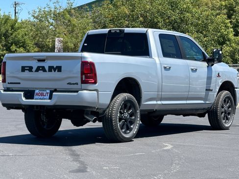 New 2026 RAM 2500 Laramie AWD/4WD image 3