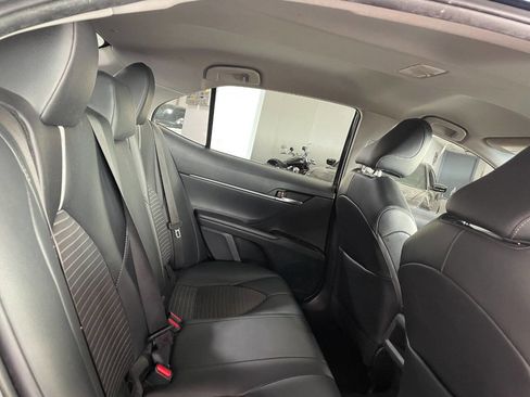 Used 2020 Toyota Camry SE image 22