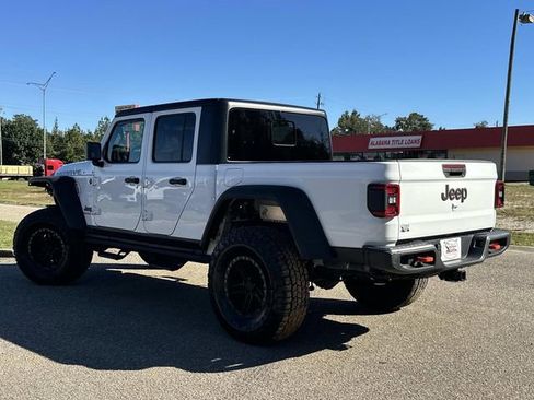 Used 2022 Jeep Gladiator Mojave w/ LED Lighting Group image 10