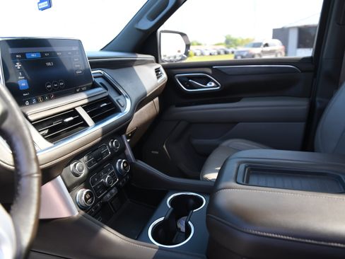 Used 2021 GMC Yukon SLT w/ SLT Luxury Plus Package image 19