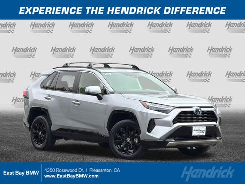 Used 2023 Toyota RAV4 SE w/ Convenience Package AWD/4WD image 1