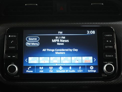 Used 2023 Nissan Kicks SV image 16