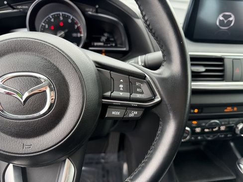 Used 2018 MAZDA MAZDA3 Grand Touring w/ Premium Equipment Package image 19