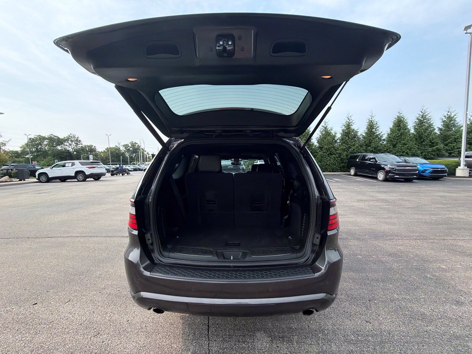 Used 2020 Dodge Durango R/T w/ Blacktop Package AWD/4WD image 27