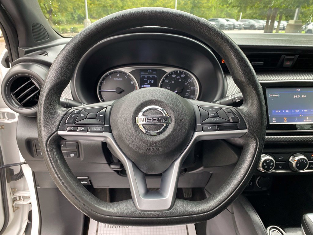 Used 2020 Nissan Kicks S FWD image 14