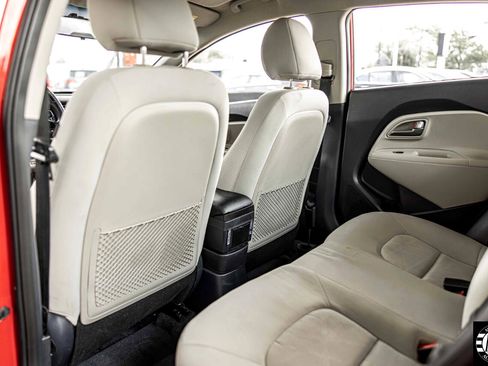 Used 2013 Kia Rio LX w/ PWR Pkg image 32