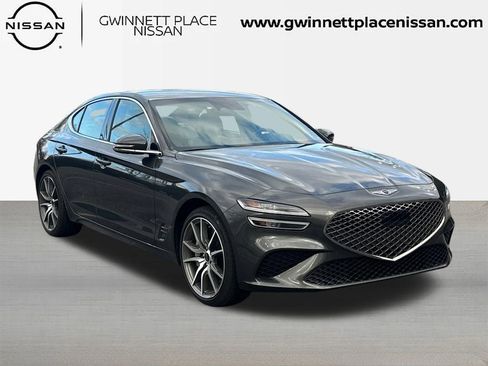 Used 2025 Genesis G70 2.5T image 3