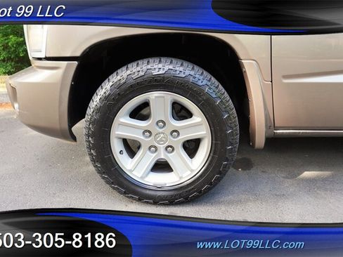 Used 2010 Dodge Dakota Big Horn w/ Extra Security Group AWD/4WD image 3