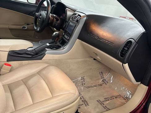 Used 2007 Chevrolet Corvette Convertible w/ Preferred Equipment Group RWD image 29