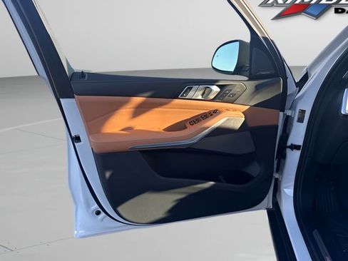 Certified 2025 BMW X5 xDrive40i image 17