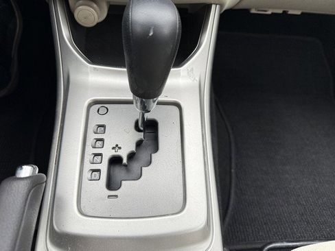 Used 2010 Subaru Impreza 2.5i image 30