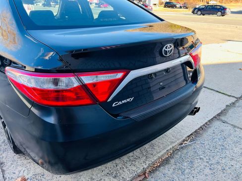 Used 2016 Toyota Camry LE image 8