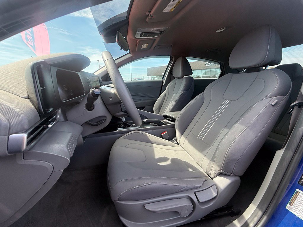 Certified 2025 Hyundai Elantra Sport FWD image 21