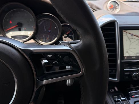 Used 2016 Porsche Cayenne S AWD/4WD image 36