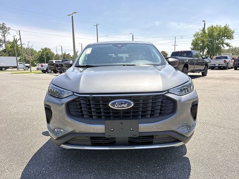 Used 2025 Ford Escape Active AWD/4WD image 10