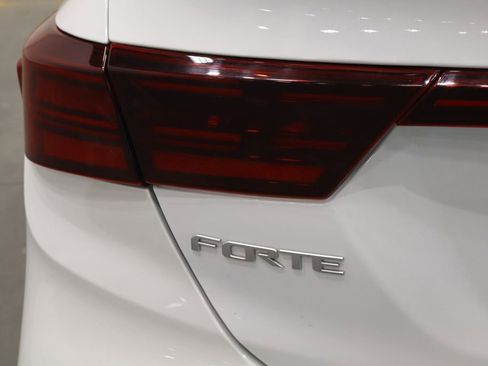 Used 2023 Kia Forte GT-Line w/ GT-Line Premium Package image 37