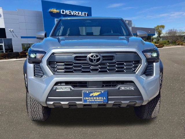 Used 2025 Toyota Tacoma TRD Off-Road AWD/4WD image 24
