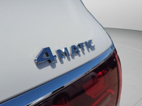 Used 2024 Mercedes-Benz GLS 450 4MATIC image 35
