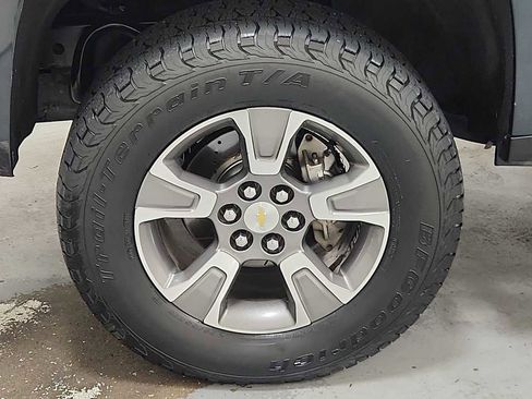 Used 2017 Chevrolet Colorado Z71 image 10