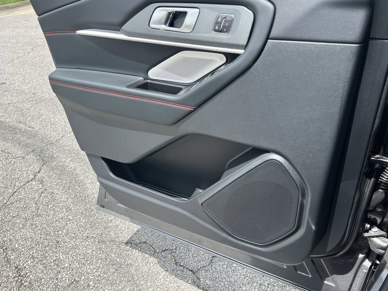 New 2026 Ford Explorer ST RWD image 16